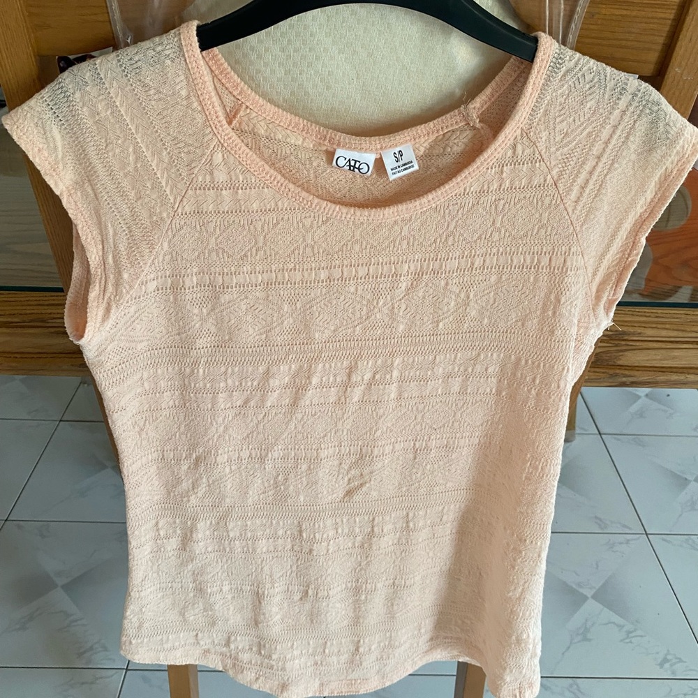 Juniors’ Short Sleeve Top - Size S/P